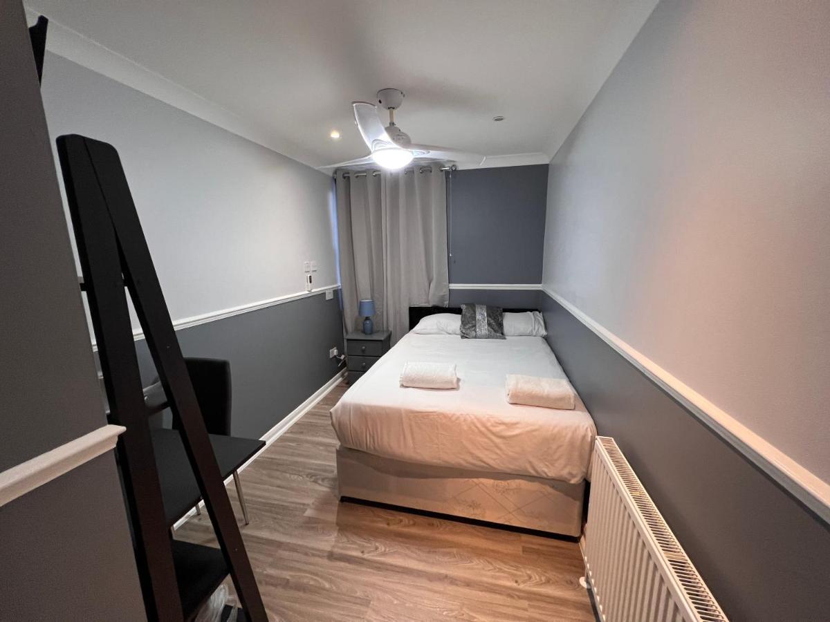 Bed & Breakfast The Commongate Londra